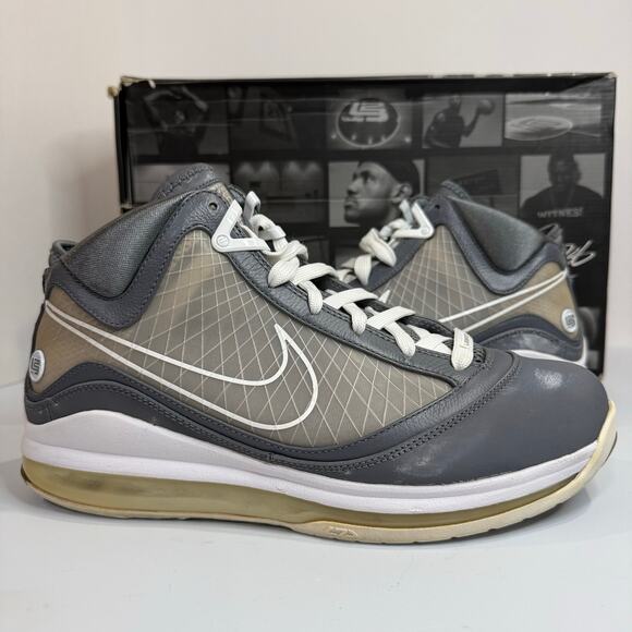 Nike LeBron 7 Air Max ‘Cool Grey\' 2010 w Box Men’s Size 9.5 - 375664 002 main image 4